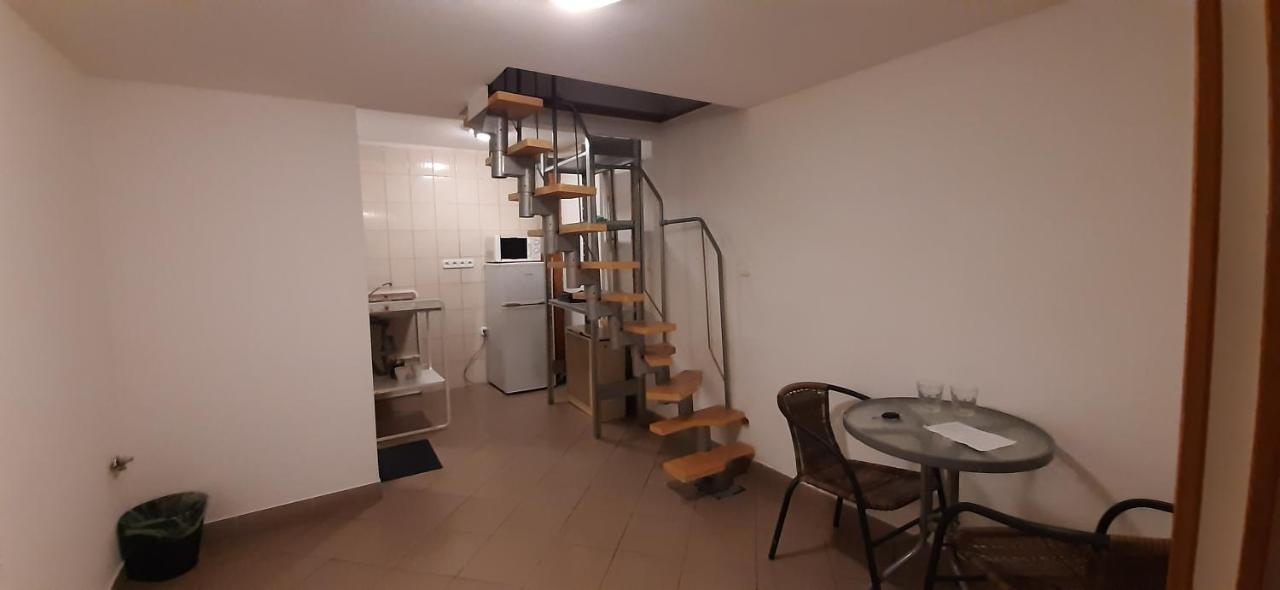 Apartman Vorosmarty Daire Budapeşte Dış mekan fotoğraf